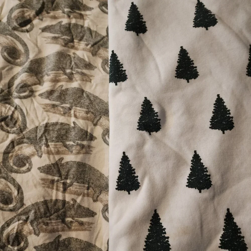Lot of 2 EUC Kate Quinn Single Layer Blankets - Picture 2 of 2